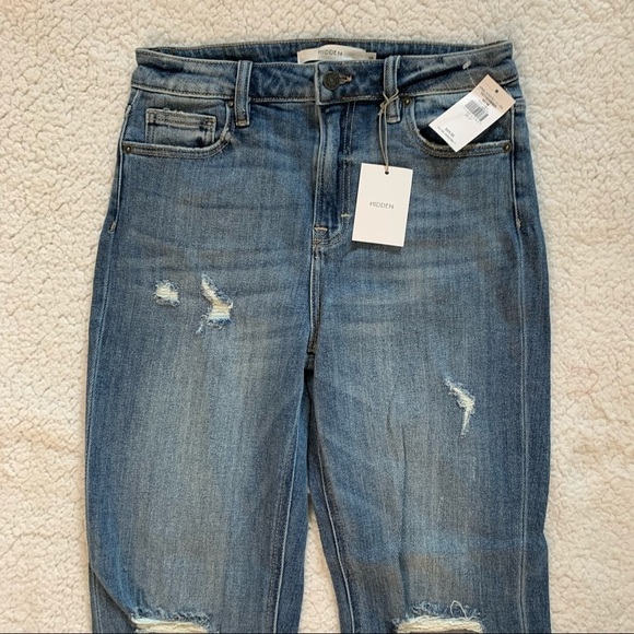 Zoey Mom Jean New With Tags Size 28 ultra high rise in Medium Wash - Picture 6 of 15